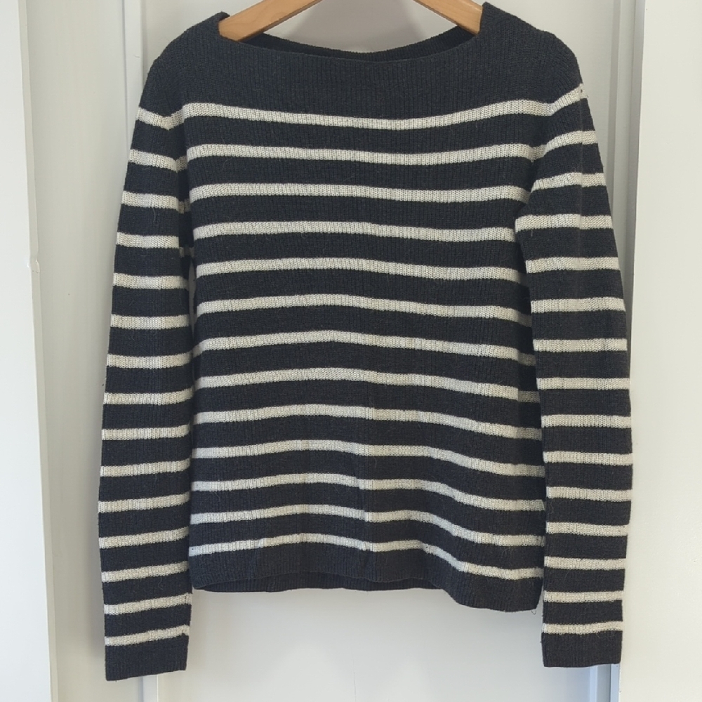 H&M Gray And White Striped Boat Neck Sweater Size Small